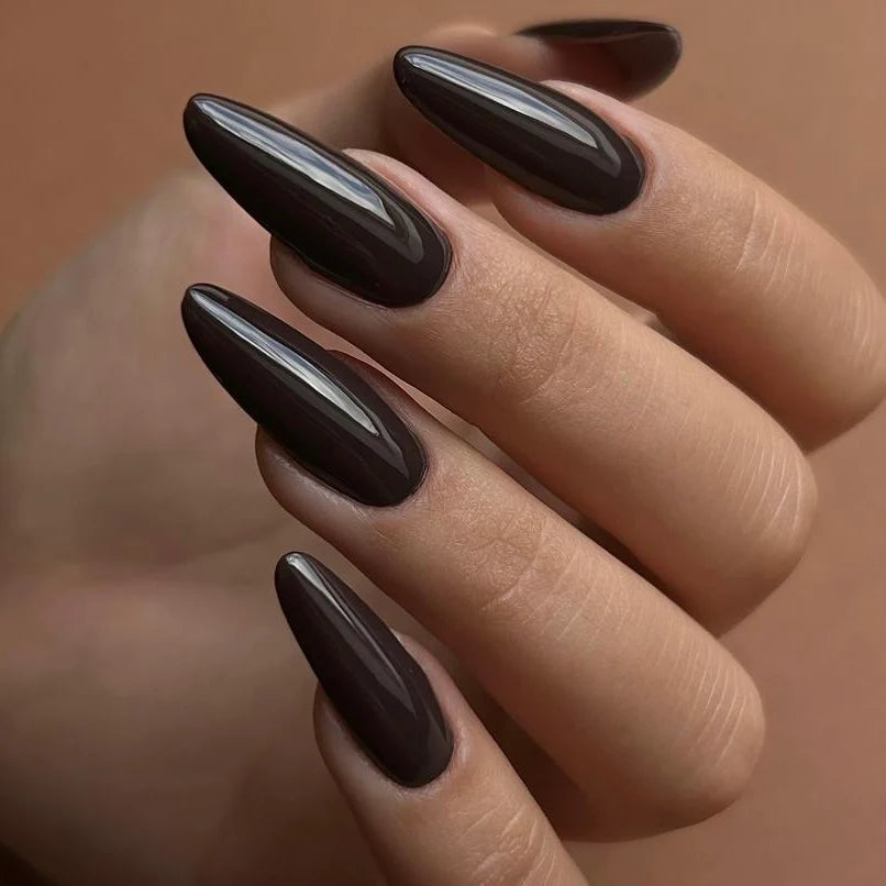 Vernis semi-permanent - Brownie - Nailed by K