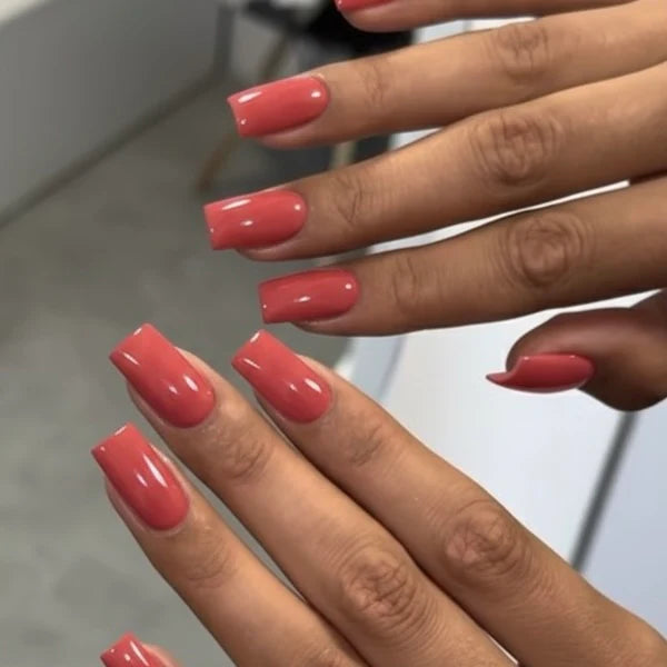 Vernis semi-permanent - Loyal - Nailed by K