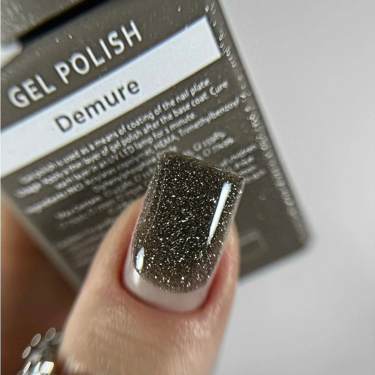 Vernis semi-permanent réfléchissant - Demure - HeyLove