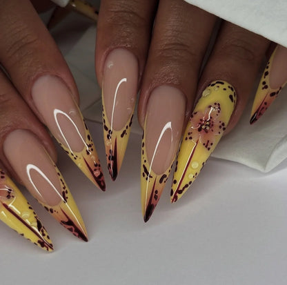 Vernis semi-permanent - Banana - Nailed by K