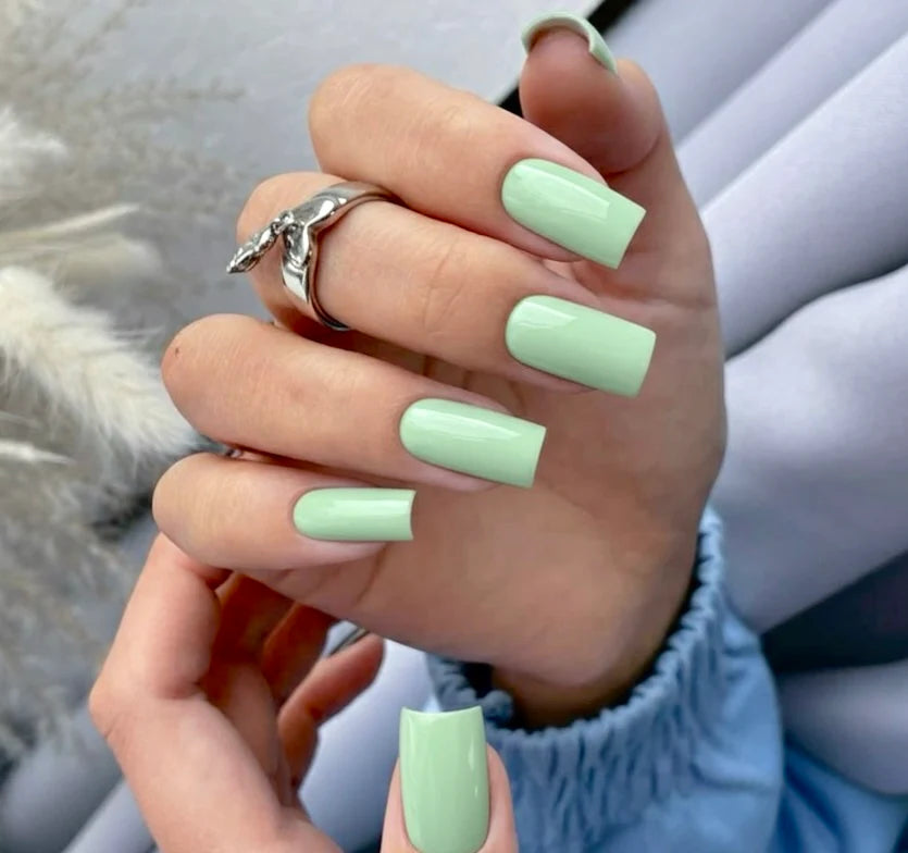 Vernis semi-permanent - Powder Mint - Nailed by K