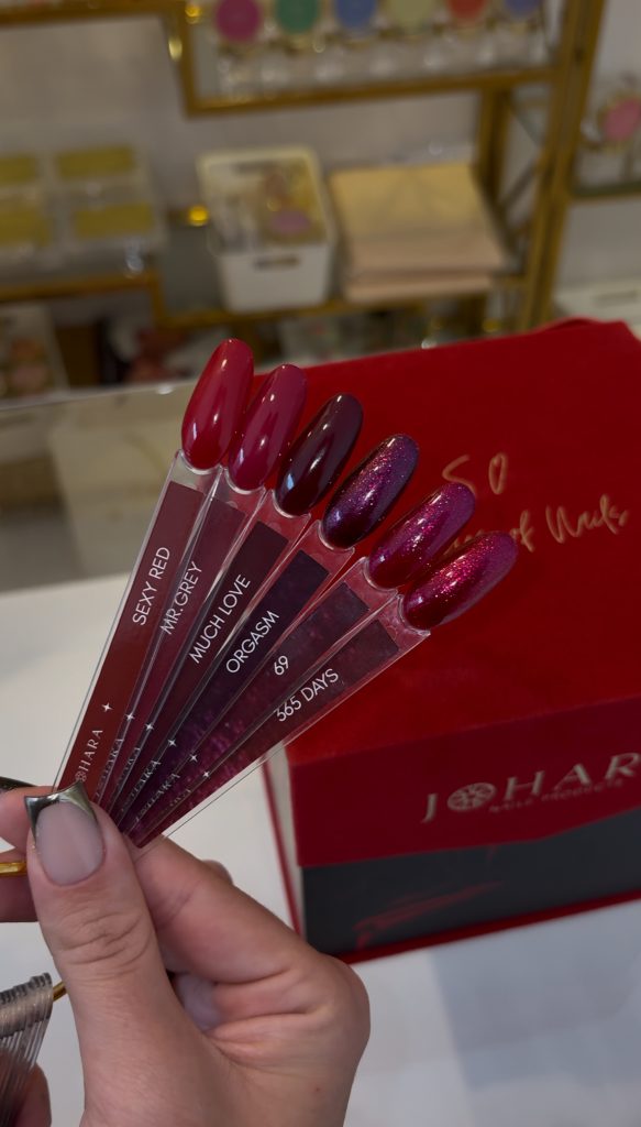 UV-Nagellack – 365 Tage – Johara