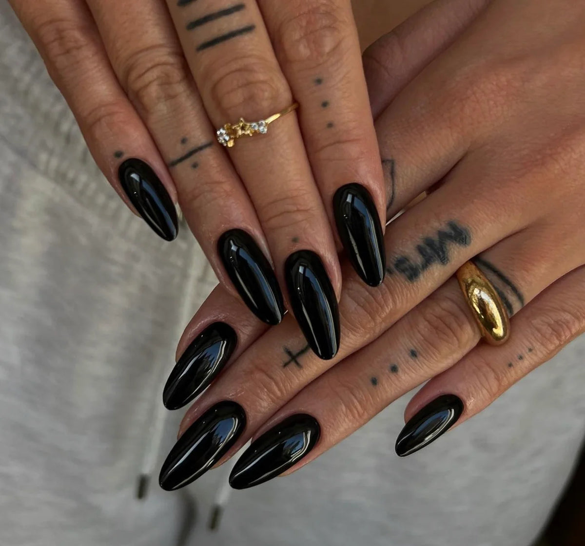 Vernis semi-permanent - Supreme Black - Nailed by K